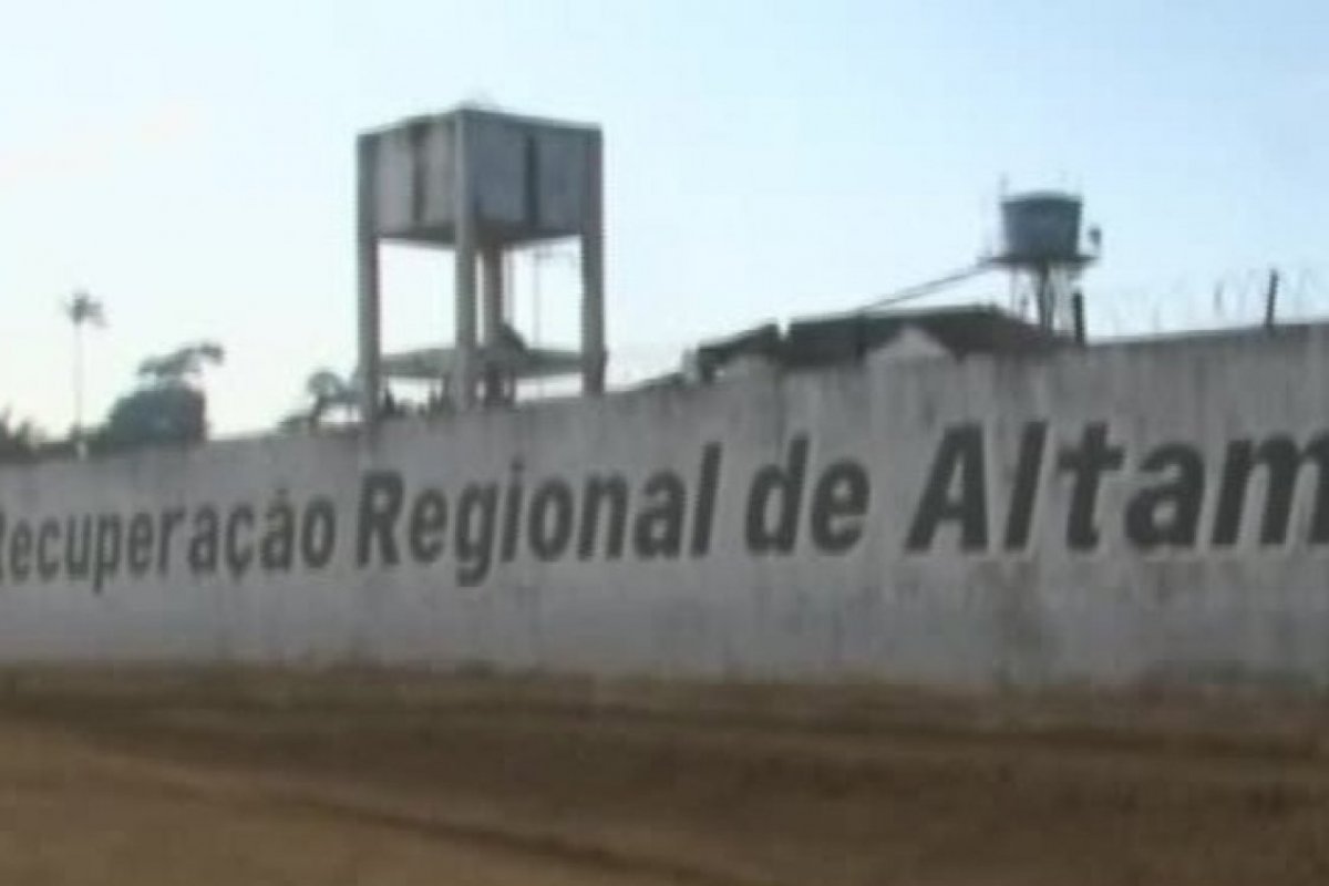 [Terror em Altamira: rebelião faz mortos e reféns no Pará ]